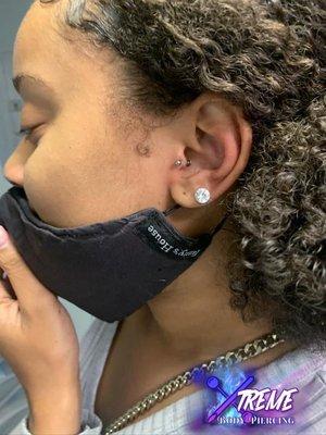 Tragus piercing