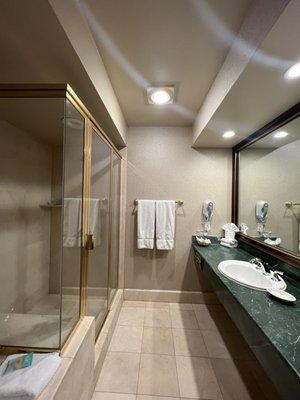 Bathroom suite