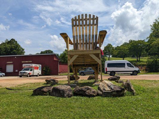 World's Largest Amish Chair, Blairsville