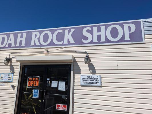 Dah Rock Shop