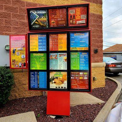 Busy drive thru, but very efficient service