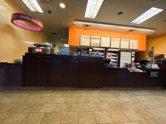 Front counter of Dunkin - nice and clean