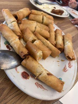 Egg Rolls 4.3476 stars