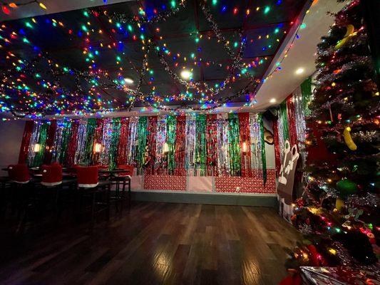 Tinsel Tavern - Holiday Pop-up!