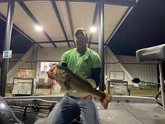 9.58 pound bass caught in the gator hole!