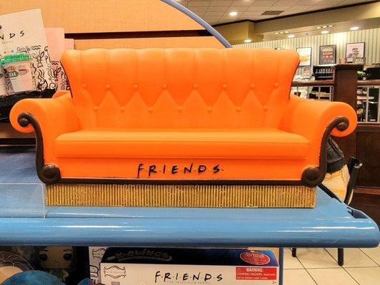 08/13/2022 The "Friends" couch from Central Perk.