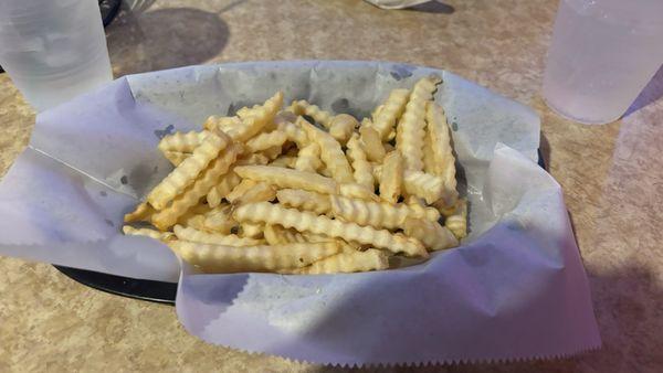 Crinkle cut fries