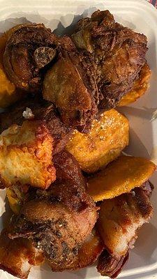 Small sample : includes beef and chicken, plantains, and fried cheese