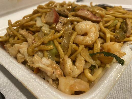 House Special Lo Mein has great flavor