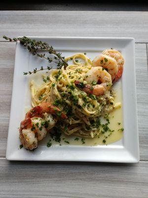 Shrimp Scampi over linguini...