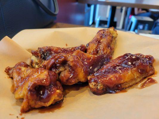 Honey BBQ chicken wings