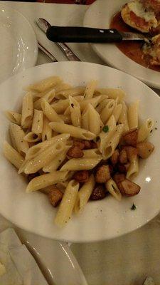 Fresh pasta with garlic and oil