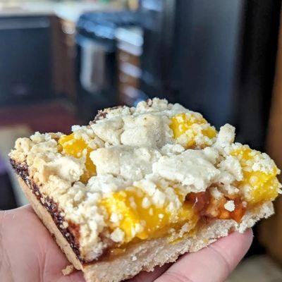 Guava Mango Crumble Bar