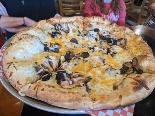 The Gus (Mushroom Pizza)