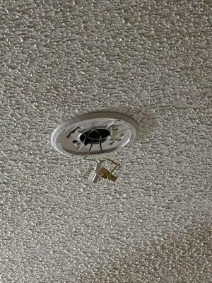 Missing smoke detector in both rooms