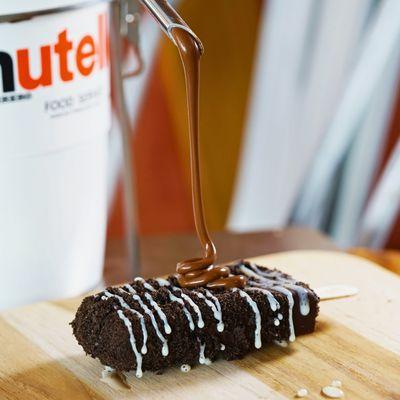 Nutella drizzle