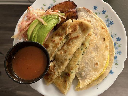 Pupusas & Baleada