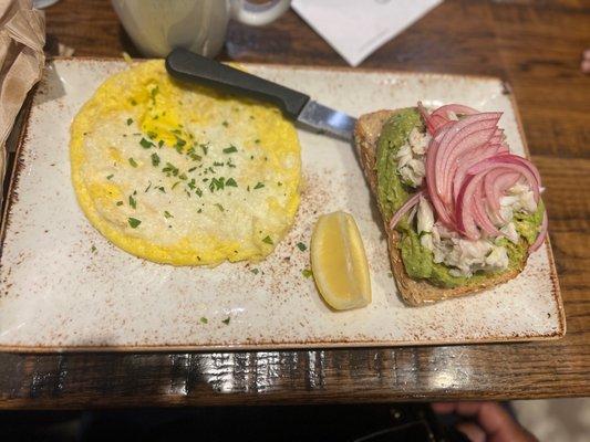 Lump crab and avocado toast ( seasonal) & Eggs over hard