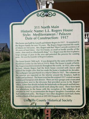 Historic marker outside the Inn