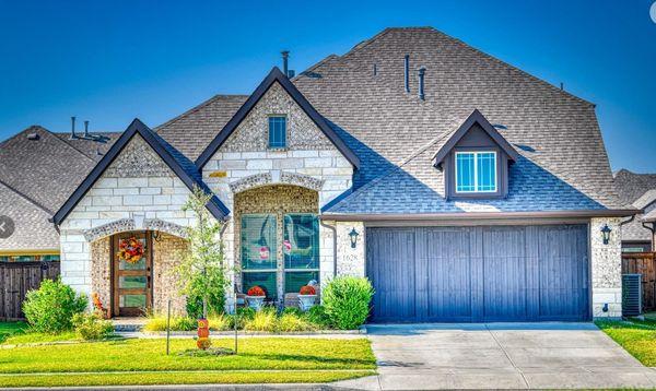 Forney, TX - 4 bd, 3 bths