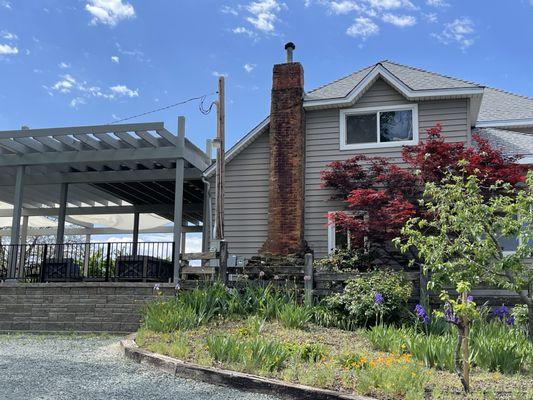 Tasting room and outdoor seating area.