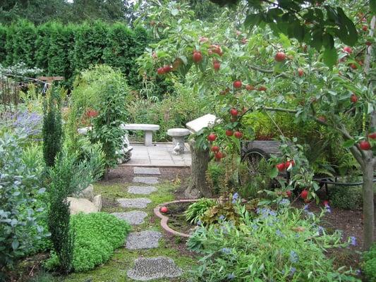 2006 Award Winning Facilities as judged by the Seattle Times, the NW Flower & Garden Show & the Seattle Arboretum