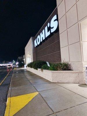 Kohl's storefront