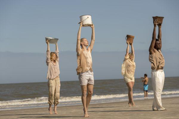 Core Dance in National Water Dance 2018 in Jekyll Island, GA. Photo by Simon Gentry.