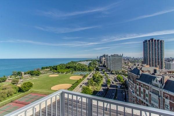 View from roof - 3900 N Lake Shore Drive, Chicago