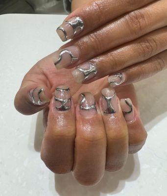 Polished Nail Bar