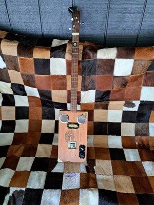 Cigar box guitars