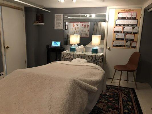 The massage room has been renovated, Brand New Table and fixtures as New Portable Aircondiction & Heat ( included Heat-Blanket).