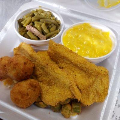 Catfish platter.   Not too bad.... went for the clam strips but they were out. And that's Mac & cheese not mustard.  Lol