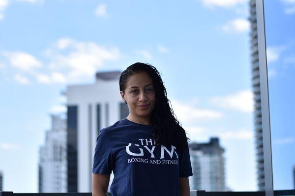 Rocking the navy tee with the sky blue Miami sky line.