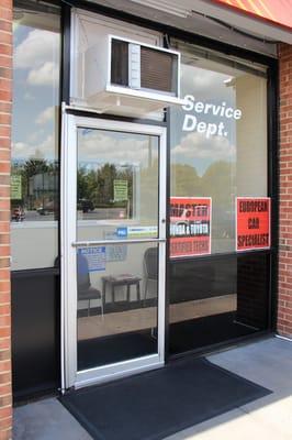 Service Entrance & Customer Waiting Area