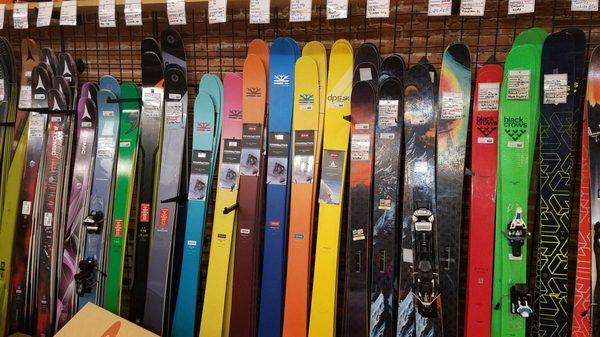 Skis skis skis!