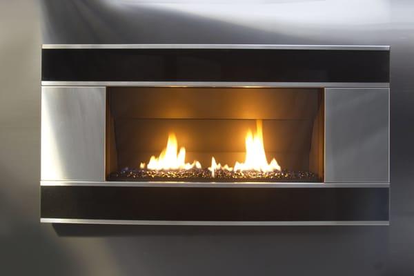 ST900 Black Granite Gas Fireplace - Verta Fascia