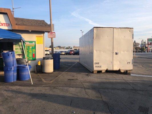 Poor timing - a few trucks alternating out the recycling bins causing Business to shut down for 45 minutes in the middle of a Saturday.