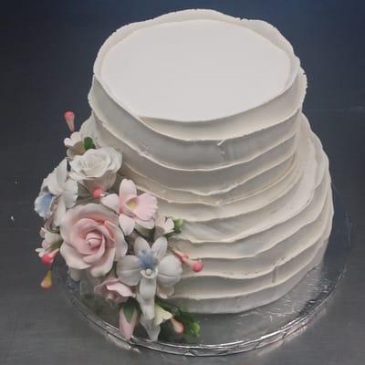 Rustic ruffle wedding caks