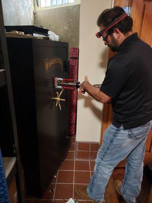 Drilling open safe on a electronic lock failure.