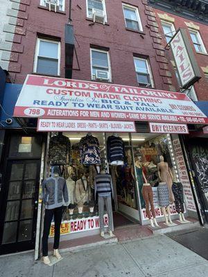 Storefront- note that it is at 798 Nostrand Ave, but some maps say it is at the old location down the street