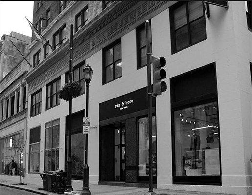 Rag & Bone Clothing Store on corner of 16th & Walnut