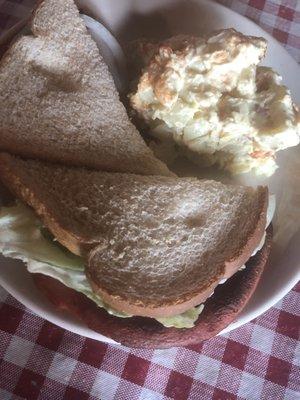 Yummy  fried bologna sammich  and tater salad