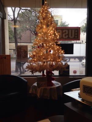 The holidays are cheerful at the San Antonio Downtown USO!