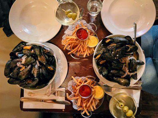 Moules Marinieres au Vin Blanc