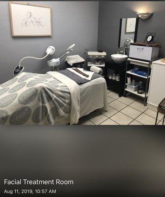 Massage and Facial room