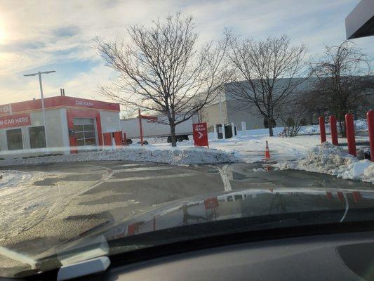 5th nonconsecutive day the carwash has been shut down.. The subscription plan is not a deal.