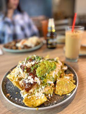 Green chilaquiles