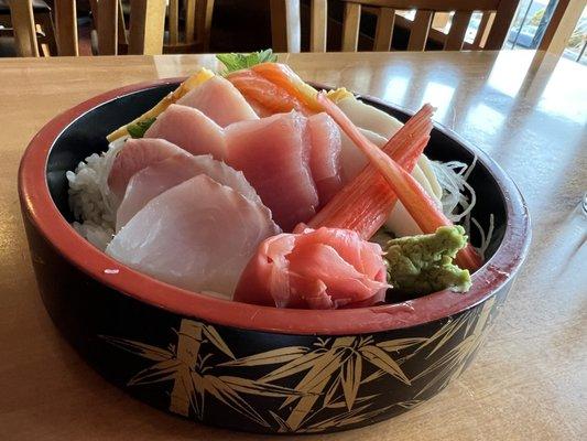 Chirashi Donburi