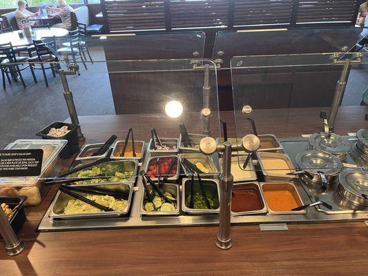 Salad bar - Russ' in Grandville